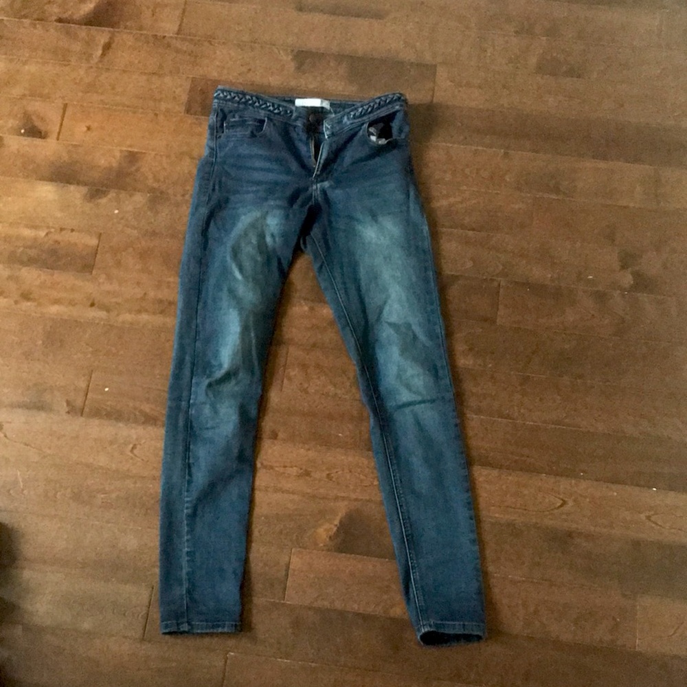 Skinny jeans dark blue.